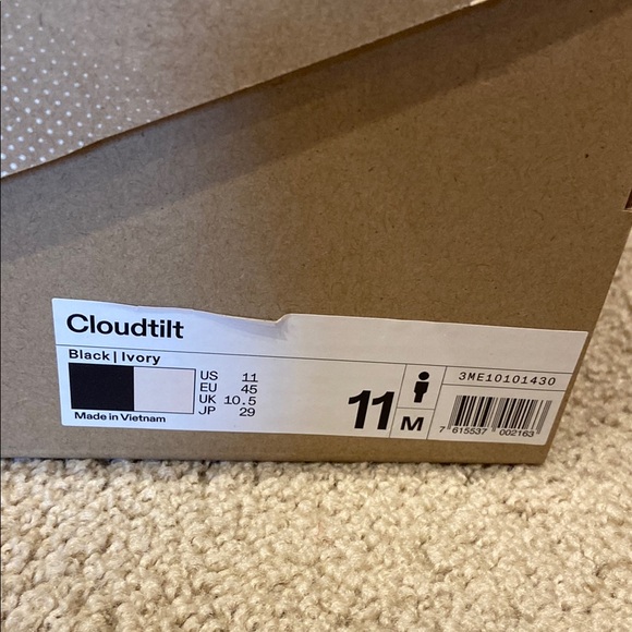 On Running Cloudtilt Mens Size 11 White and Black Sneakers - Picture 9 of 9